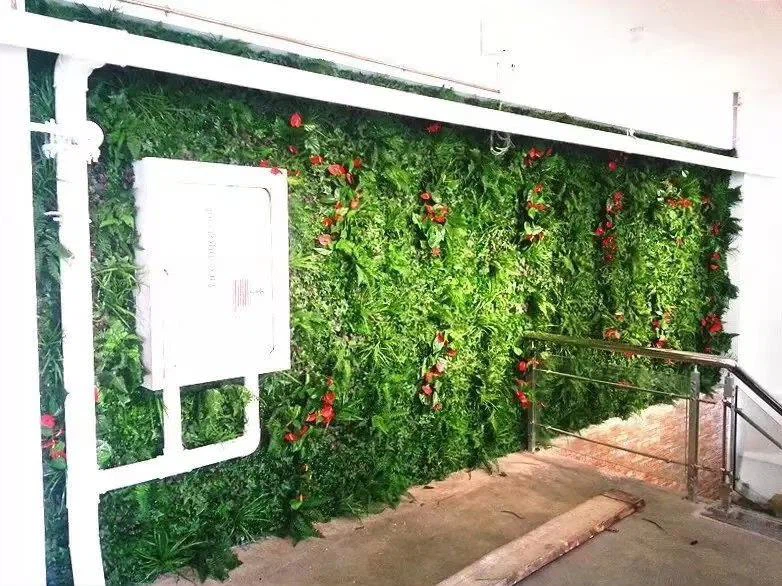 Green boxwwod panels