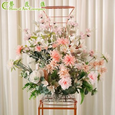 Modern Fresh Flower Arrangement